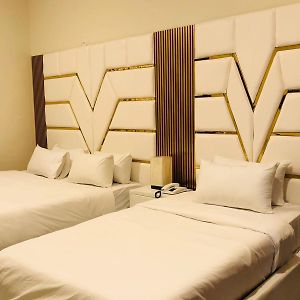 Luxury Triple Room